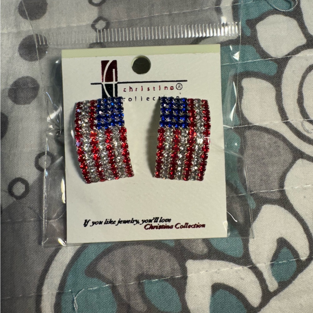 4th of July rhinestone earrings silver vase color for pierced ears